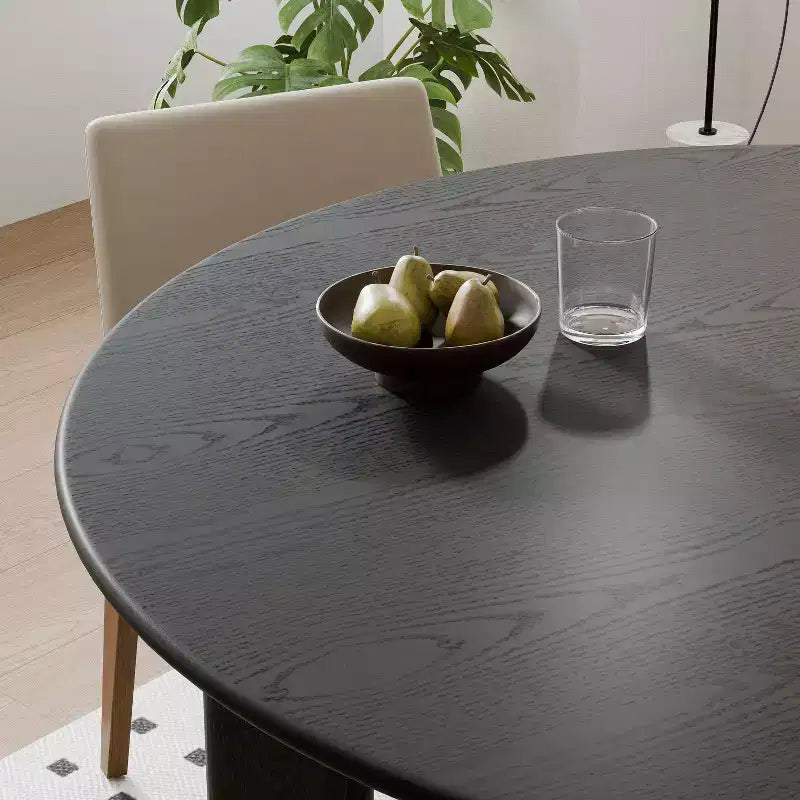 45 Schwarzer Esstisch aus Massivholz im Landhausstil, runde Holzplatte für moderne Esszimmer & Familienfeiern