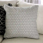 Ilka Übergangs-Chenille Ecksofa mit ausgestellten Armlehnen von Furniture of America