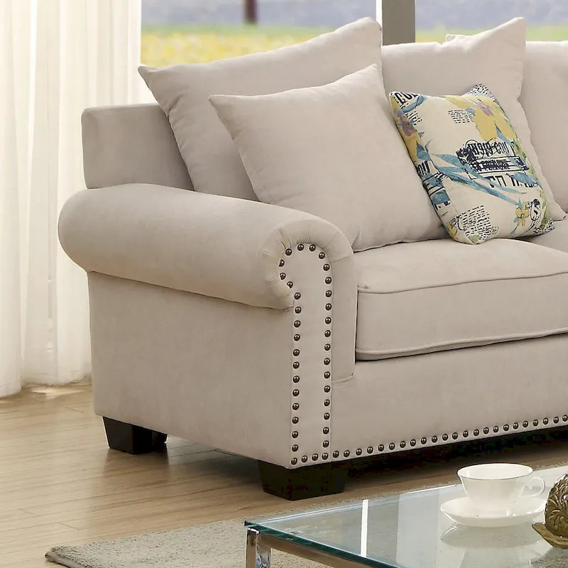 Riti Übergangs-Ecksofa mit beigem Stoffbezug und Nagelbesatz von Furniture of America