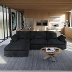 L-förmiges Sofa mit Leinenbezug, mehreren Kissen und Chaiselongue