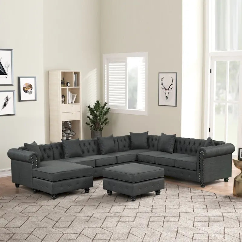 Chesterfield Ecksofa mit Ottoman und 6 Kissen U-förmiges Leinenstoffsofa mit Chaiselongue und Gummibaumholzbeinen für das Wohnzimmer