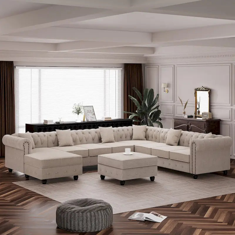 Chesterfield Ecksofa mit Ottoman und 6 Kissen U-förmiges Leinenstoffsofa mit Chaiselongue und Gummibaumholzbeinen für das Wohnzimmer