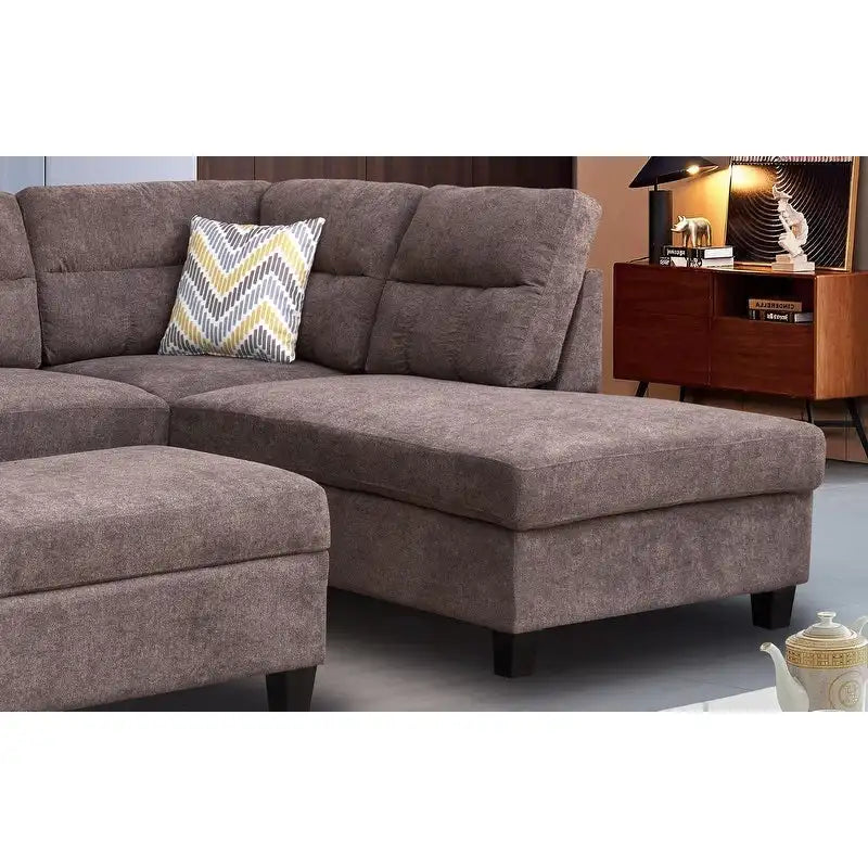 Diego 103,5 Stoff-Ecksofa mit Ottomane rechts, Stauraum-Hocker und 2 Akzentkissen
