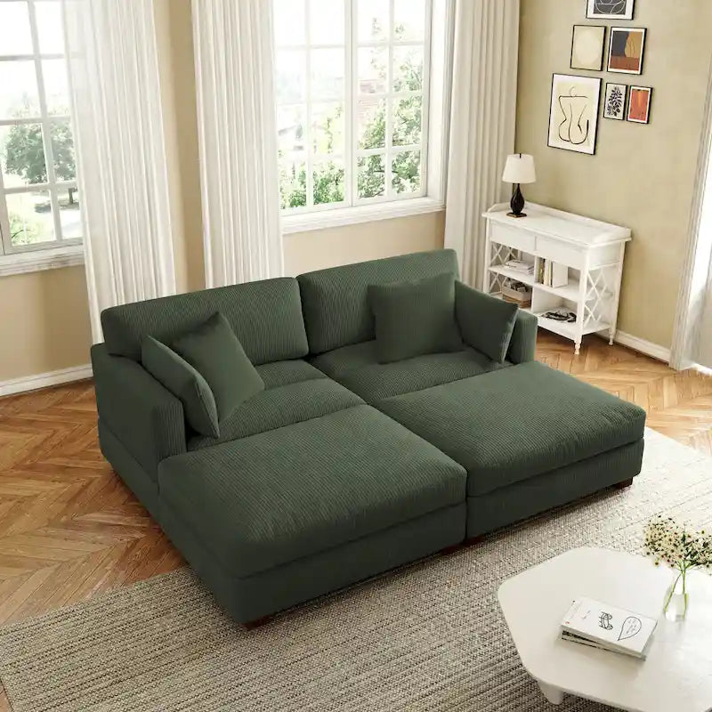Modernes Cord-Sofa mit Armlehnenkissen