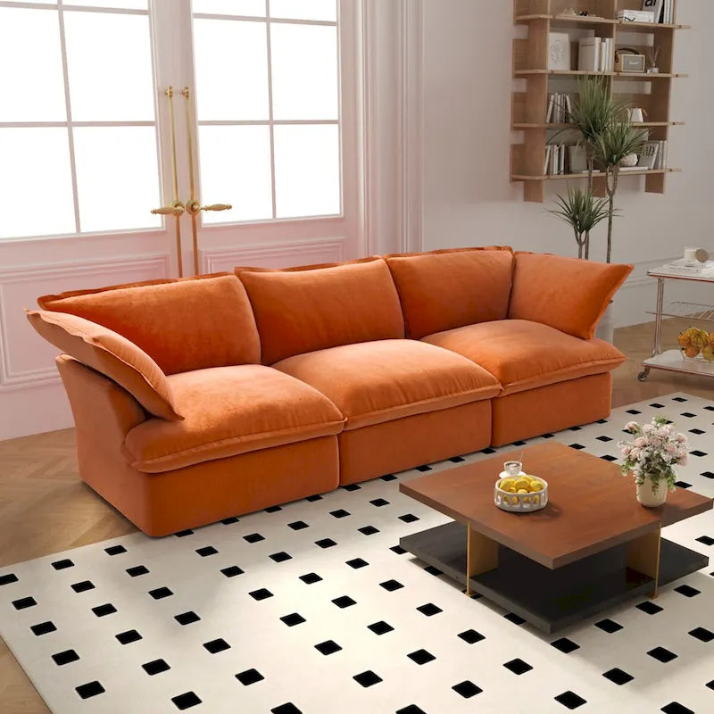 3-Sitzer Samtsofa Cloud Sectional, Daunenfeder breite tiefe Sitzfläche modulares Sofa